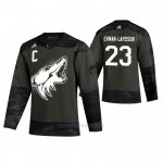 Camiseta Hockey Arizona Coyotes Oliver Ekman Larsson 2019 Veterans Day Camuflaje Camiseta Hockey Arizona Coyotes Oliver Ekman Larsson 2019 Veterans Day Camuflaje
