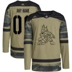 Camiseta Hockey Arizona Coyotes Personalizada Military Appreciation Team Autentico Practice Camuflaje Camiseta Hockey Arizona Coyotes Personalizada Military Appreciation Team Autentico Practice Camuflaje
