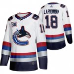 Camiseta Hockey Vancouver Canucks Igor Larionov 50 Aniversario Vintage Blanco Camiseta Hockey Vancouver Canucks Igor Larionov 50 Aniversario Vintage Blanco