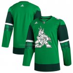 Camiseta Hockey Arizona Coyotes 2023 St. Patrick's Day Autentico Verde Camiseta Hockey Arizona Coyotes 2023 St. Patrick's Day Autentico Verde