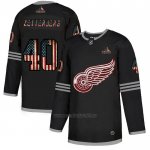 Camiseta Hockey Detroit Red Wings Henrik Zetterberg 2020 USA Flag Negro Camiseta Hockey Detroit Red Wings Henrik Zetterberg 2020 USA Flag Negro