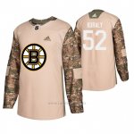Camiseta Hockey Boston Bruins Sean Kuraly Veterans Day Camuflaje Camiseta Hockey Boston Bruins Sean Kuraly Veterans Day Camuflaje