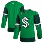 Camiseta Hockey Seattle Kraken 2023 St. Patrick's Day Autentico Verde Camiseta Hockey Seattle Kraken 2023 St. Patrick's Day Autentico Verde