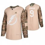 Camiseta Hockey Tampa Bay Lightning Tyler Johnson Veterans Day Camuflaje Camiseta Hockey Tampa Bay Lightning Tyler Johnson Veterans Day Camuflaje