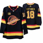 Camiseta Hockey Vancouver Canucks Jake Virtanen 50 Aniversario 90's Flying Skate Negro Camiseta Hockey Vancouver Canucks Jake Virtanen 50 Aniversario 90's Flying Skate Negro