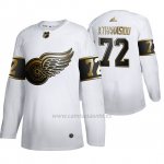 Camiseta Hockey Detroit Red Wings Andreas Athanasiou Golden Edition Autentico Blanco Camiseta Hockey Detroit Red Wings Andreas Athanasiou Golden Edition Autentico Blanco